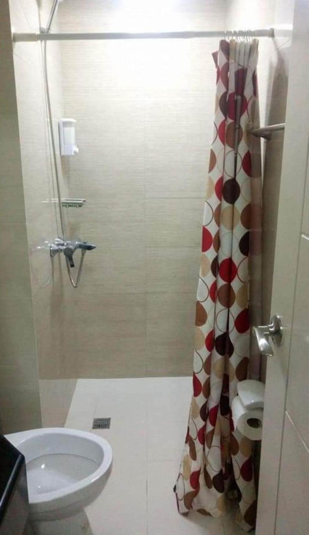 Pasay Condotel Near Naia Terminal 3 Екстер'єр фото