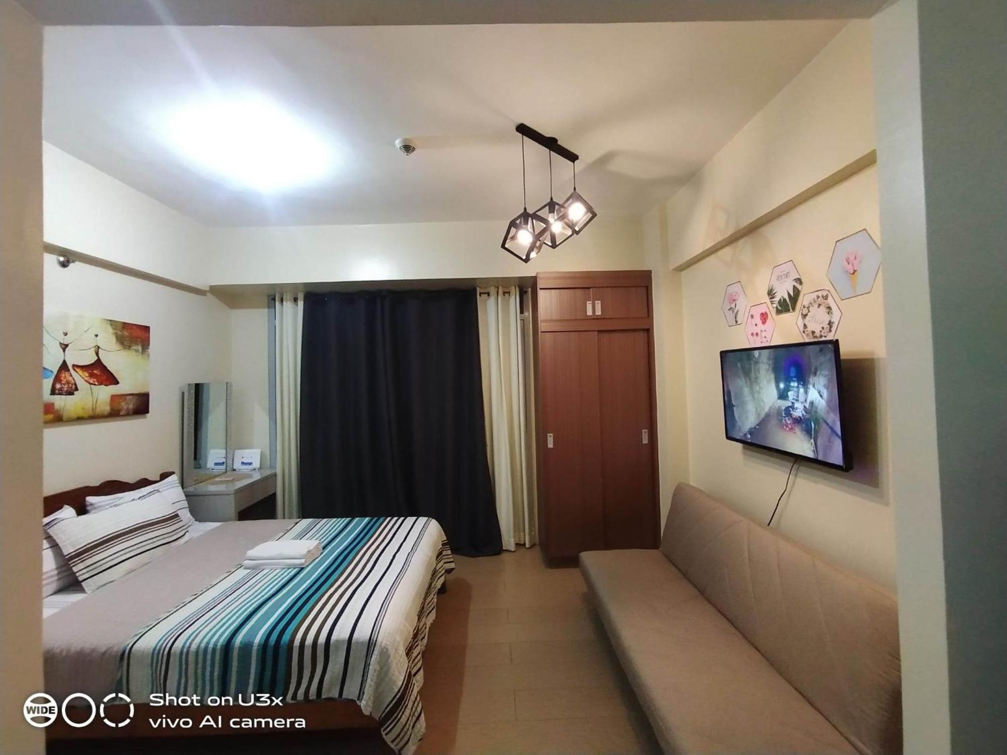 Pasay Condotel Near Naia Terminal 3 Екстер'єр фото