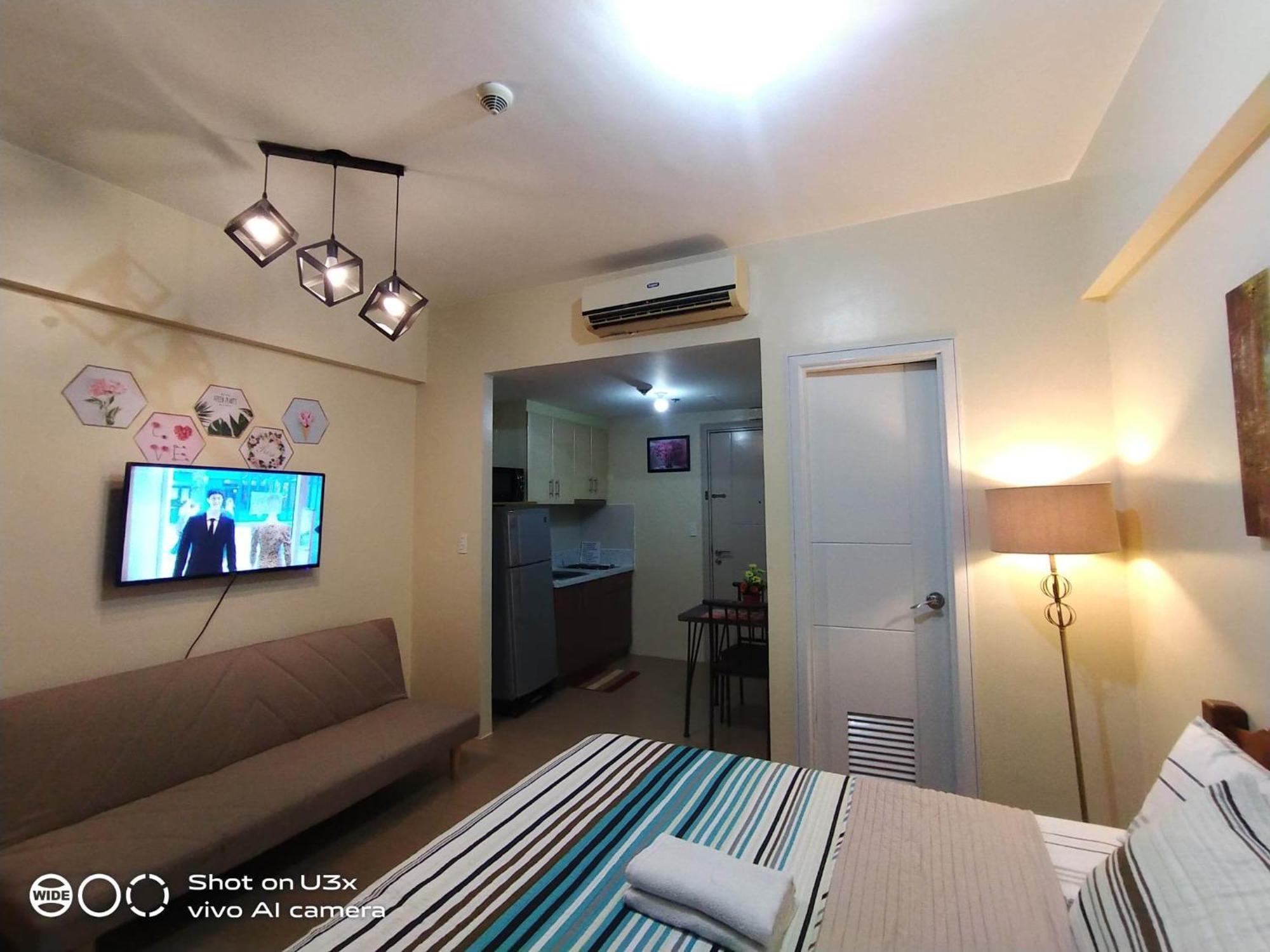 Pasay Condotel Near Naia Terminal 3 Екстер'єр фото