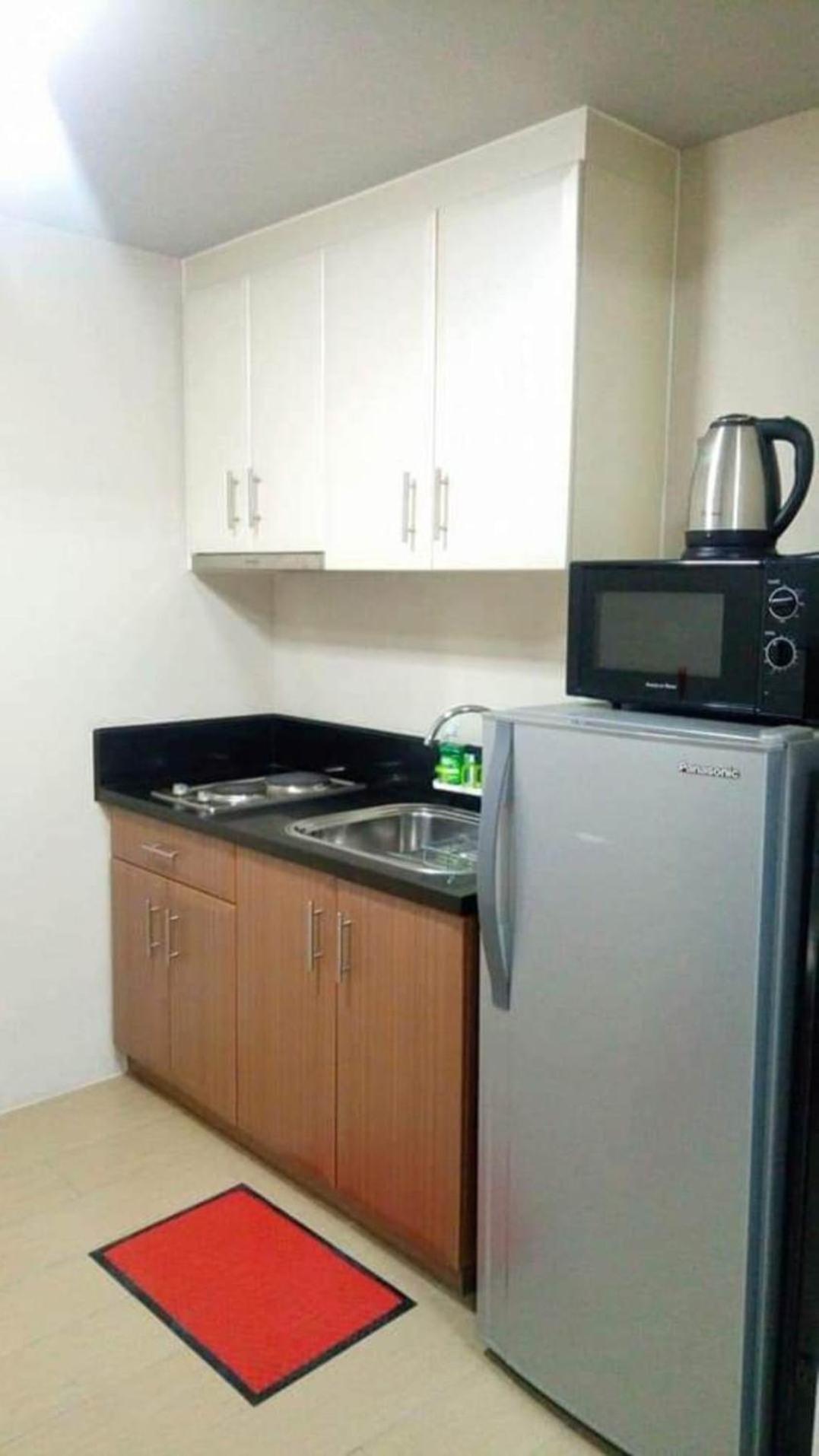 Pasay Condotel Near Naia Terminal 3 Екстер'єр фото